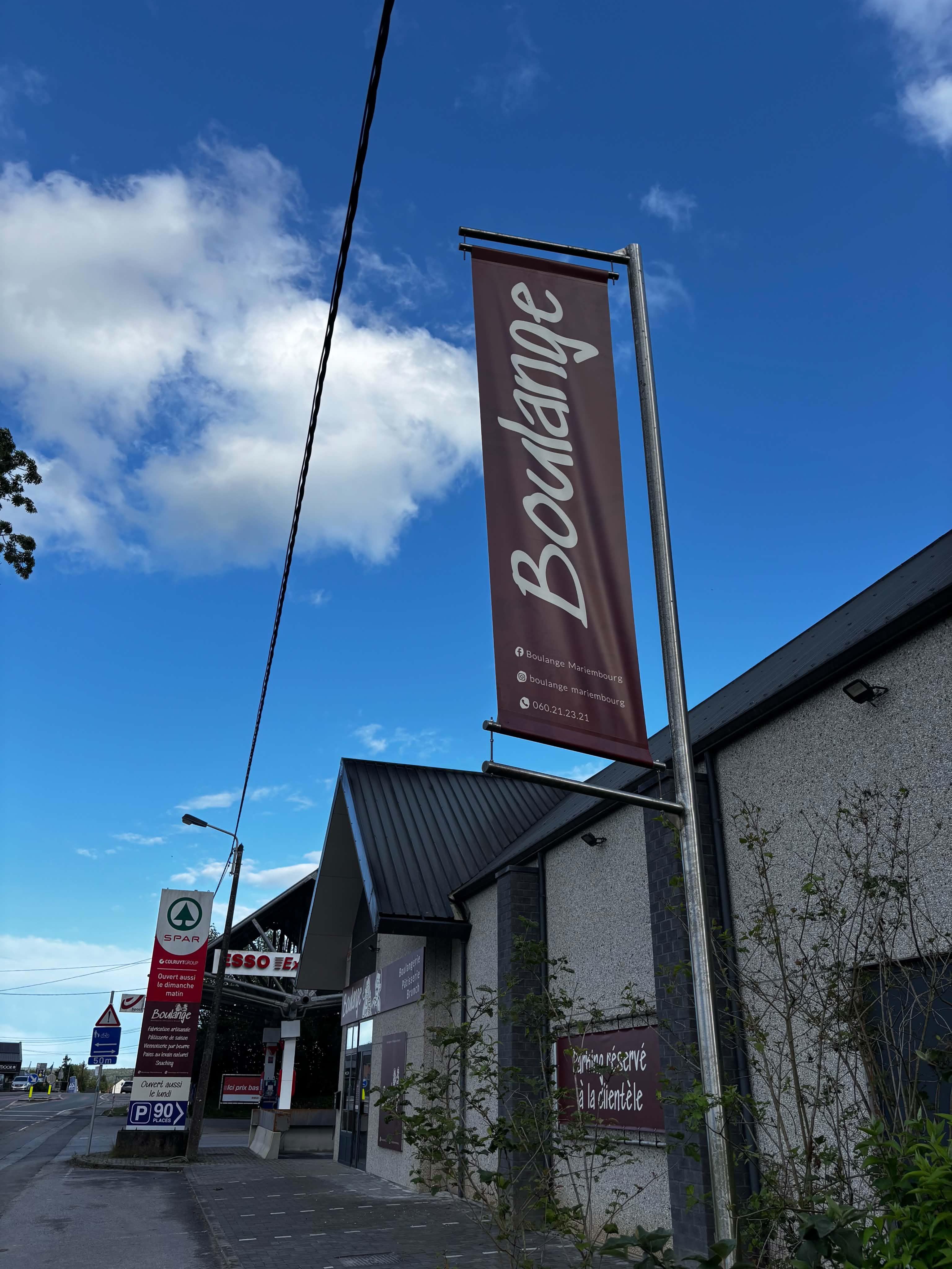 Signalétique & habillage façade – Boulange Mariembourg — image 3