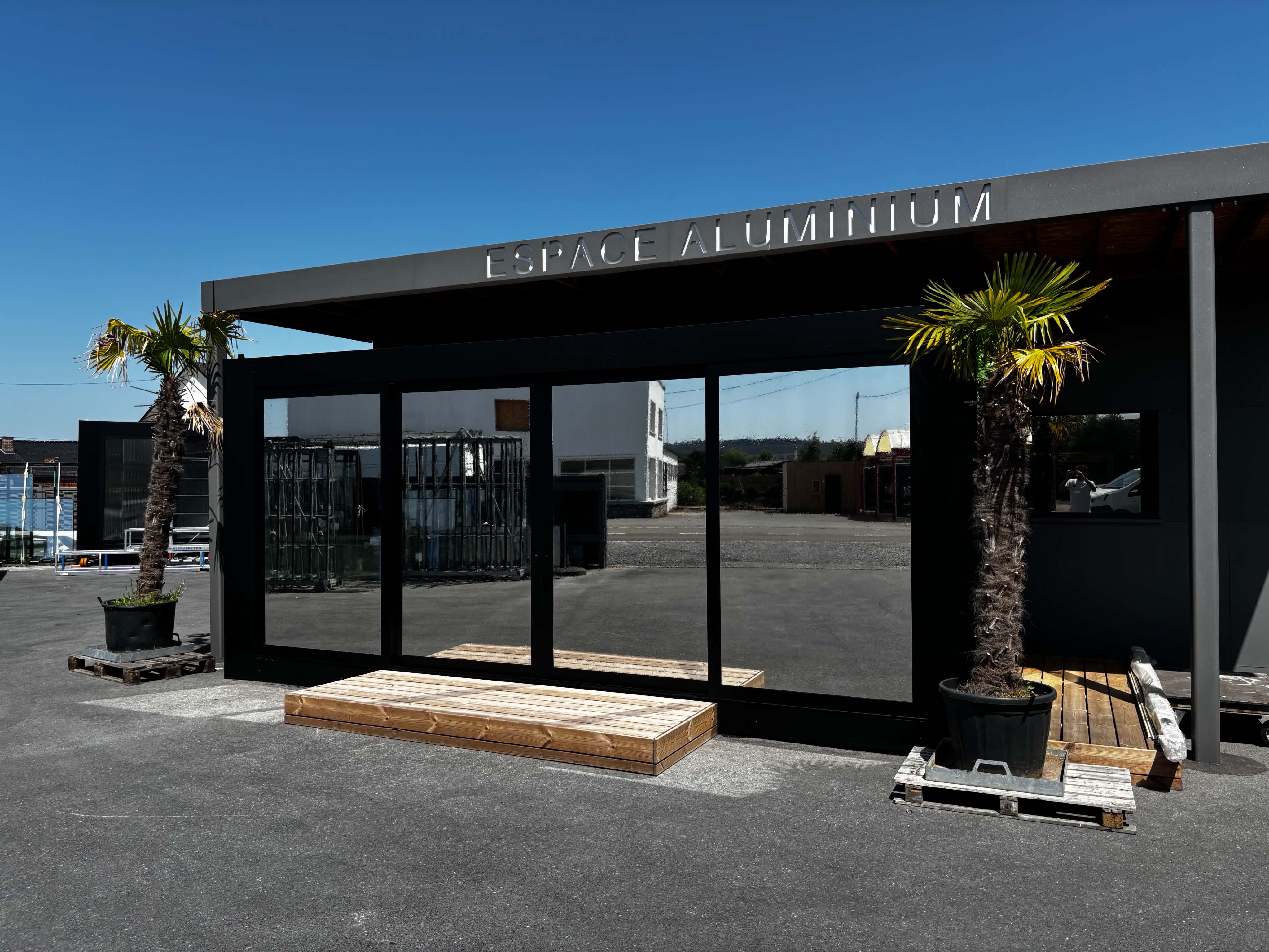 Film solaire showroom – Espace Aluminium