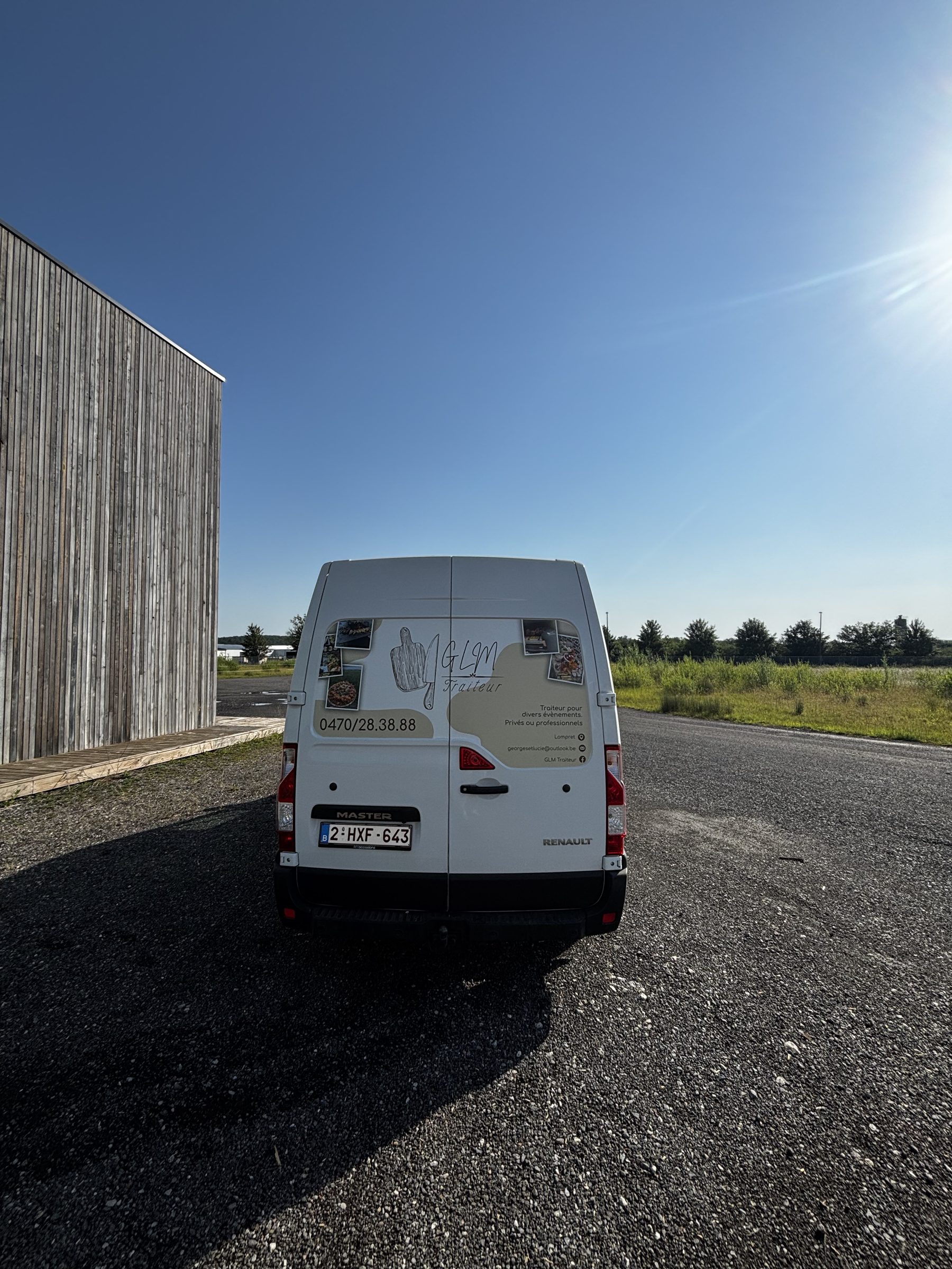 Lettrage de la camionnette GLM Traiteur — image 7